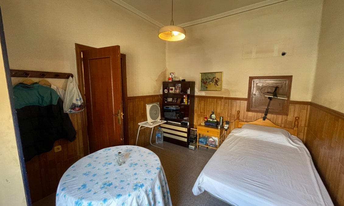 Használt Ingatlanok - Sorház -
Benejúzar - Inland