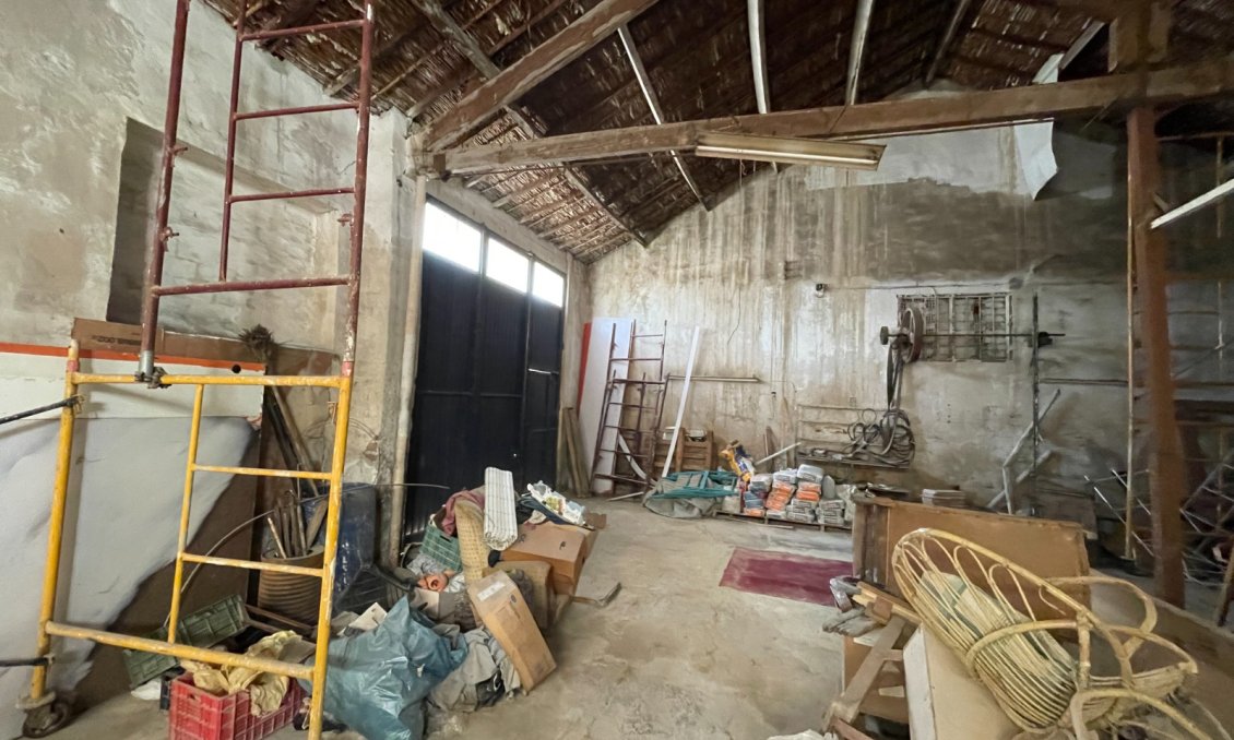 Használt Ingatlanok - Sorház -
Benejúzar - Inland