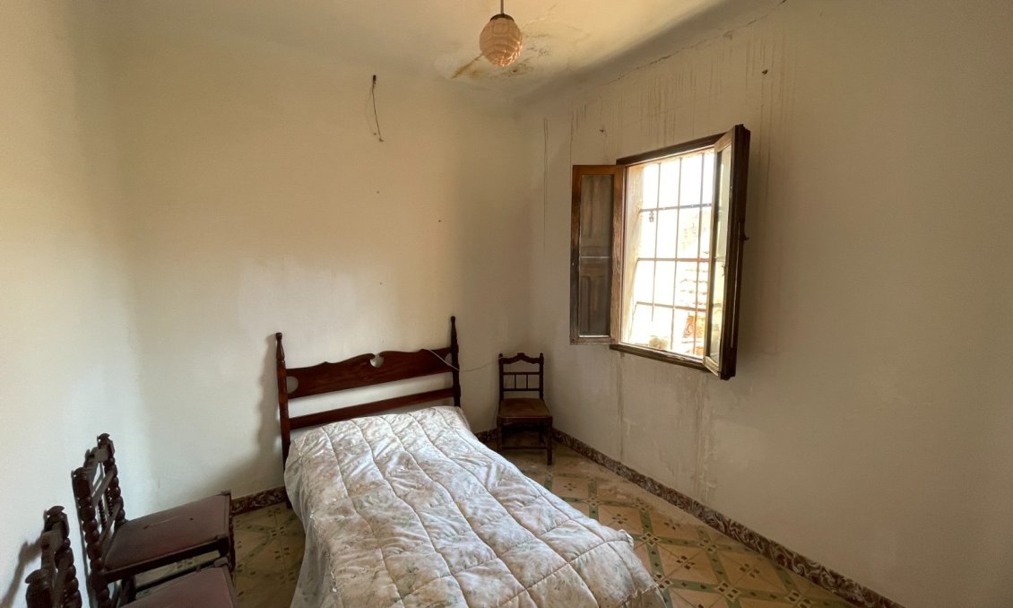 Használt Ingatlanok - Sorház -
Benejúzar - Inland