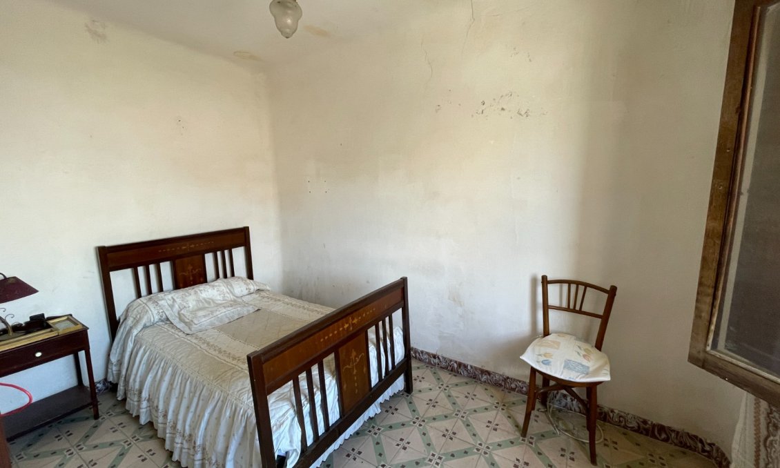 Használt Ingatlanok - Sorház -
Benejúzar - Inland