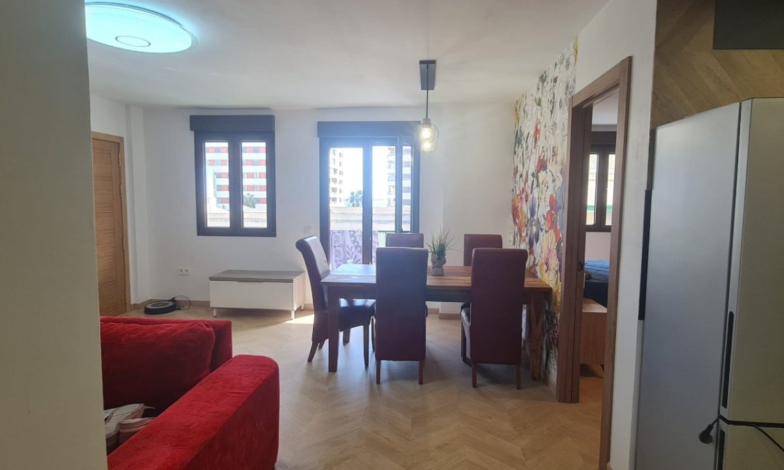 Használt Ingatlanok - Apartman -
Torrevieja - Costa Blanca