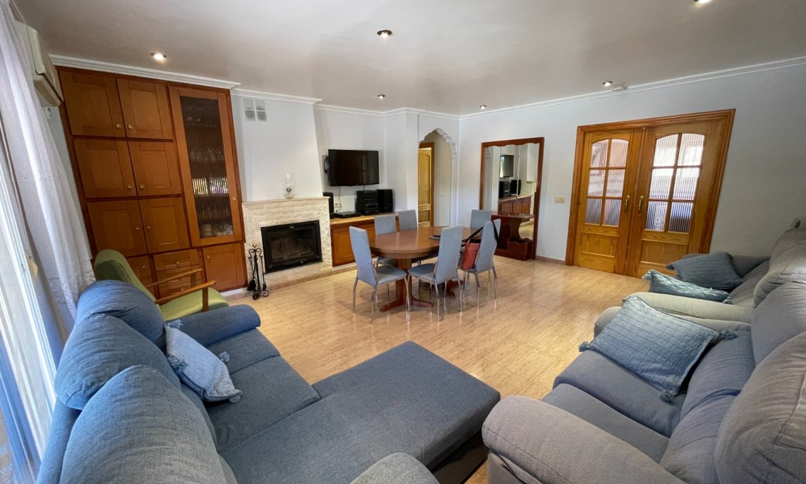 Használt Ingatlanok - Villa -
Crevillent - Inland