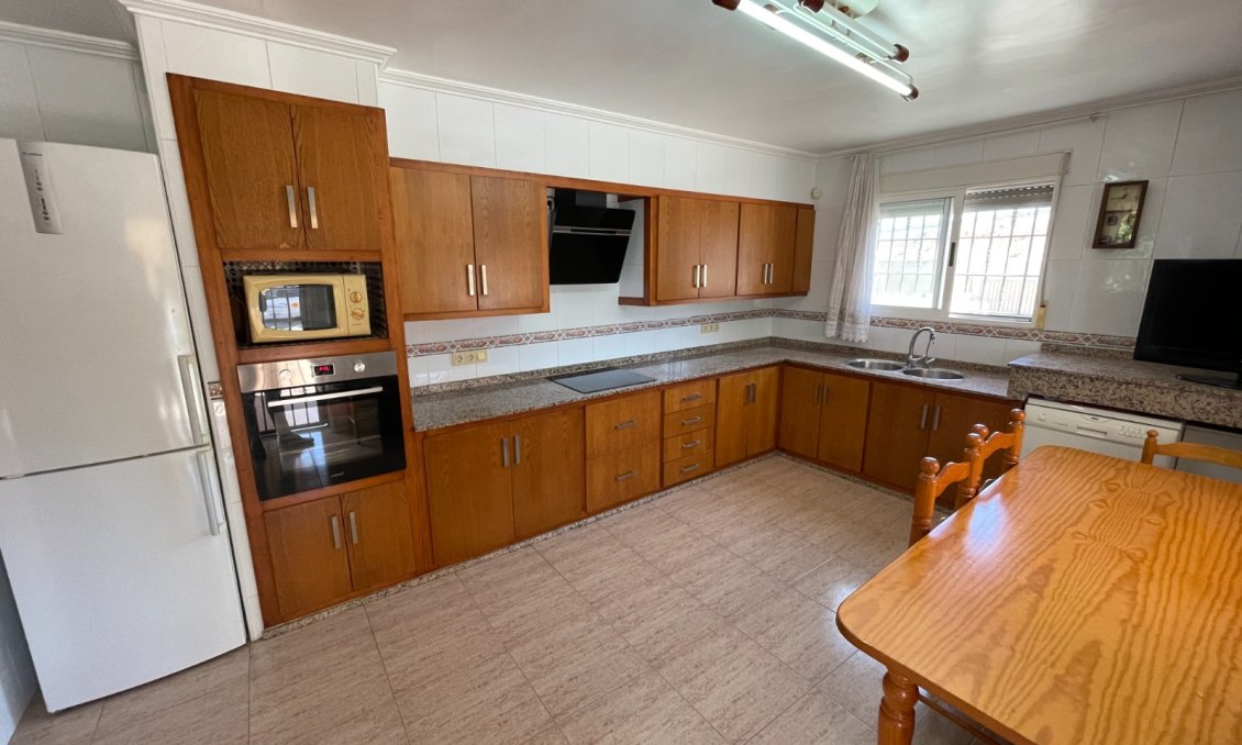 Használt Ingatlanok - Villa -
Crevillent - Inland