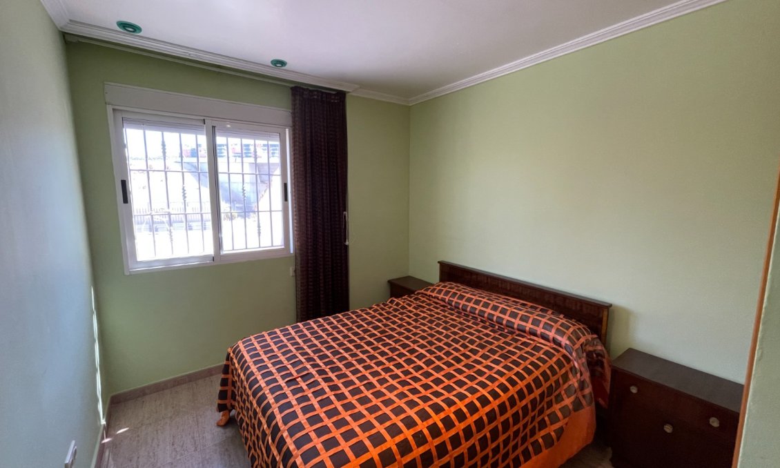 Használt Ingatlanok - Villa -
Crevillent - Inland