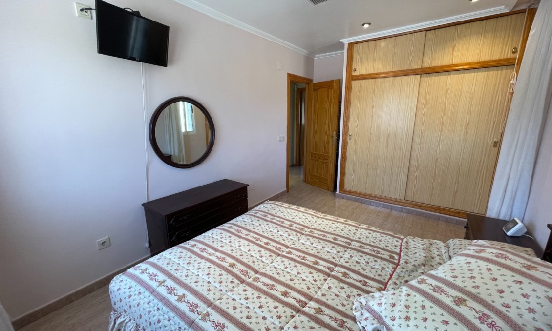 Használt Ingatlanok - Villa -
Crevillent - Inland