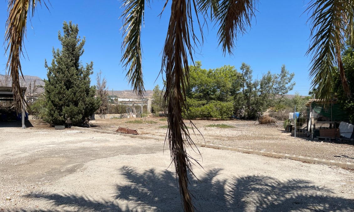 Használt Ingatlanok - Villa -
Crevillent - Inland