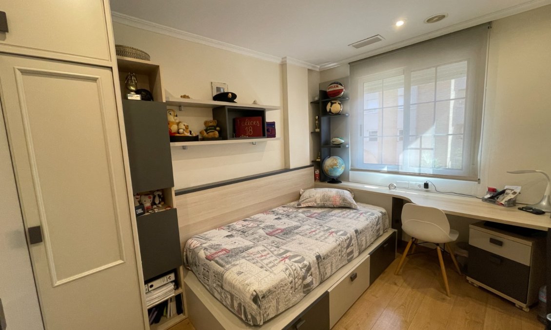 Revânzare - Town House -
Elche - Costa Blanca