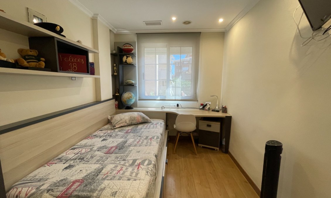 Revânzare - Town House -
Elche - Costa Blanca