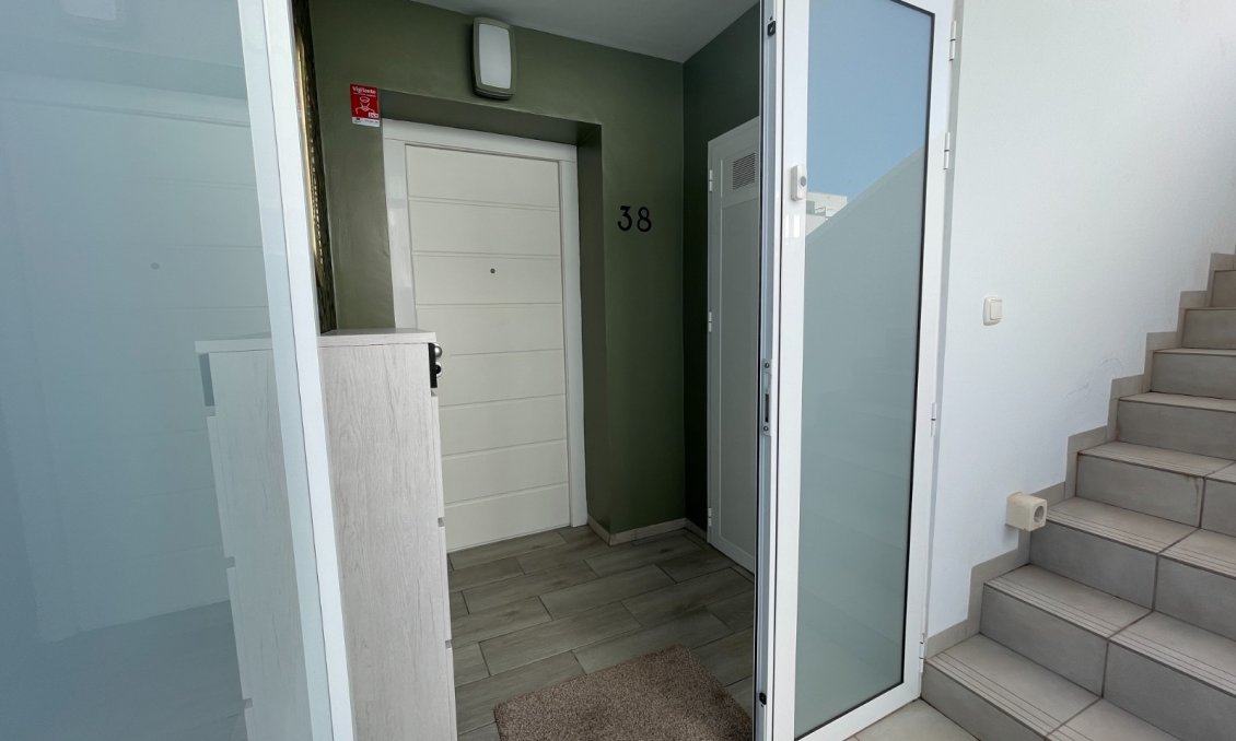 Használt Ingatlanok - Apartman -
Rojales - Inland