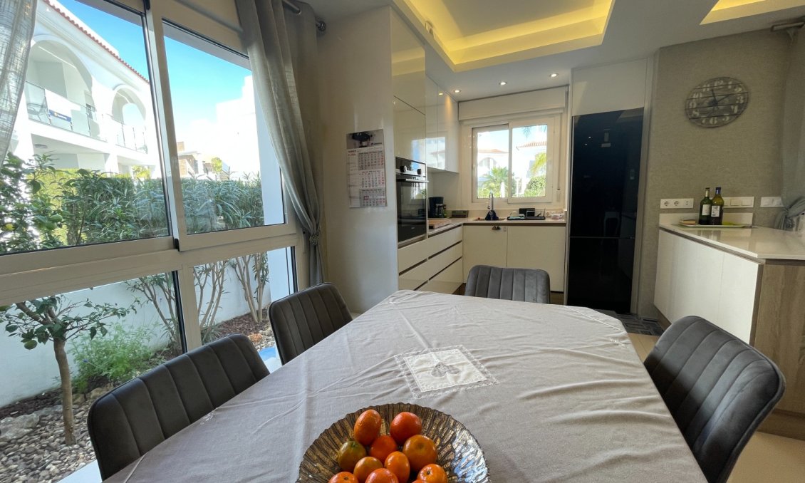 Használt Ingatlanok - Apartman -
Rojales - Inland