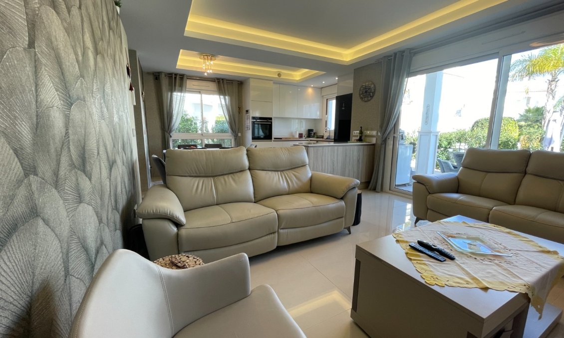 Használt Ingatlanok - Apartman -
Rojales - Inland