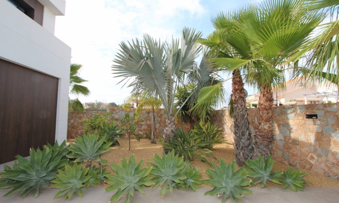 Használt Ingatlanok - Villa -
Rojales - Inland