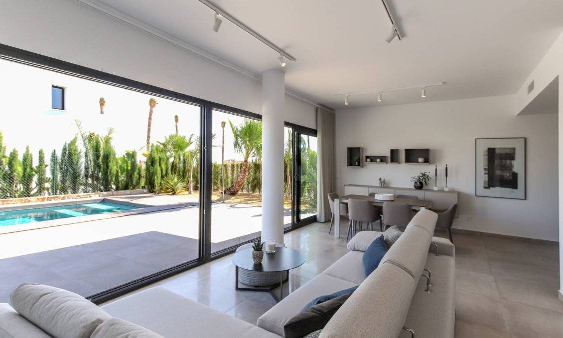 Használt Ingatlanok - Villa -
Rojales - Inland