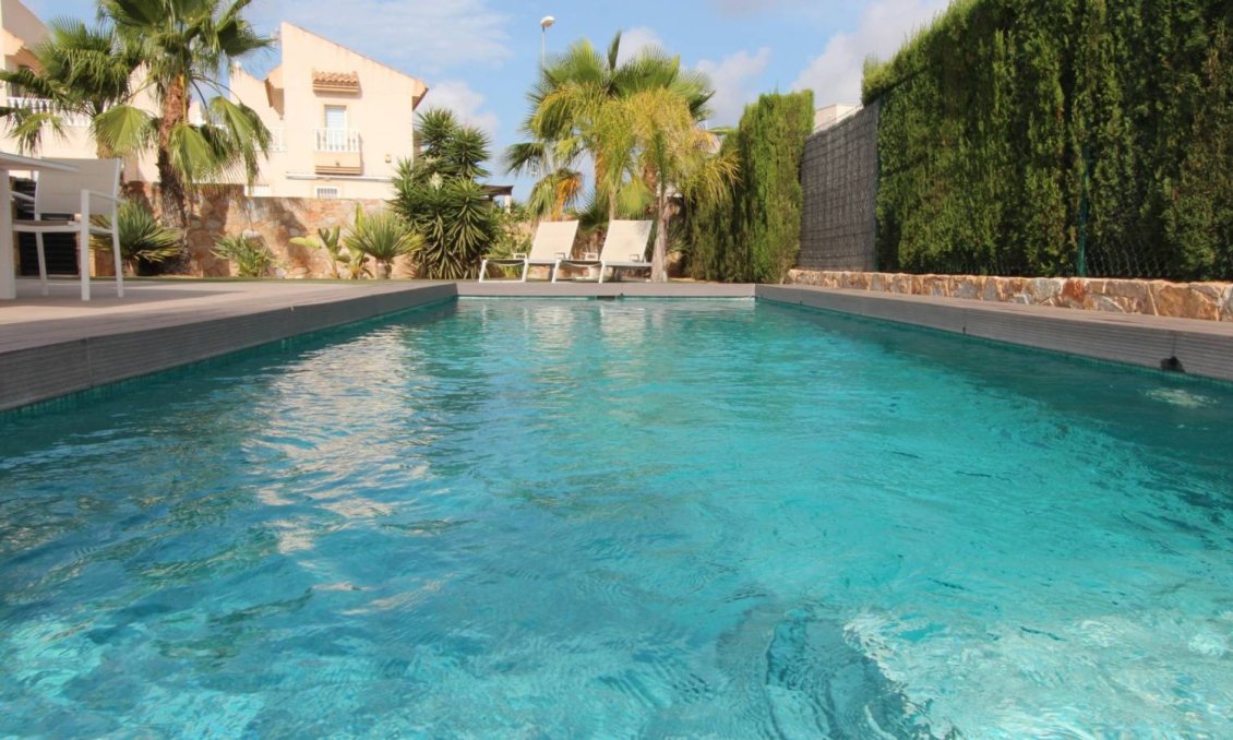 Használt Ingatlanok - Villa -
Rojales - Inland