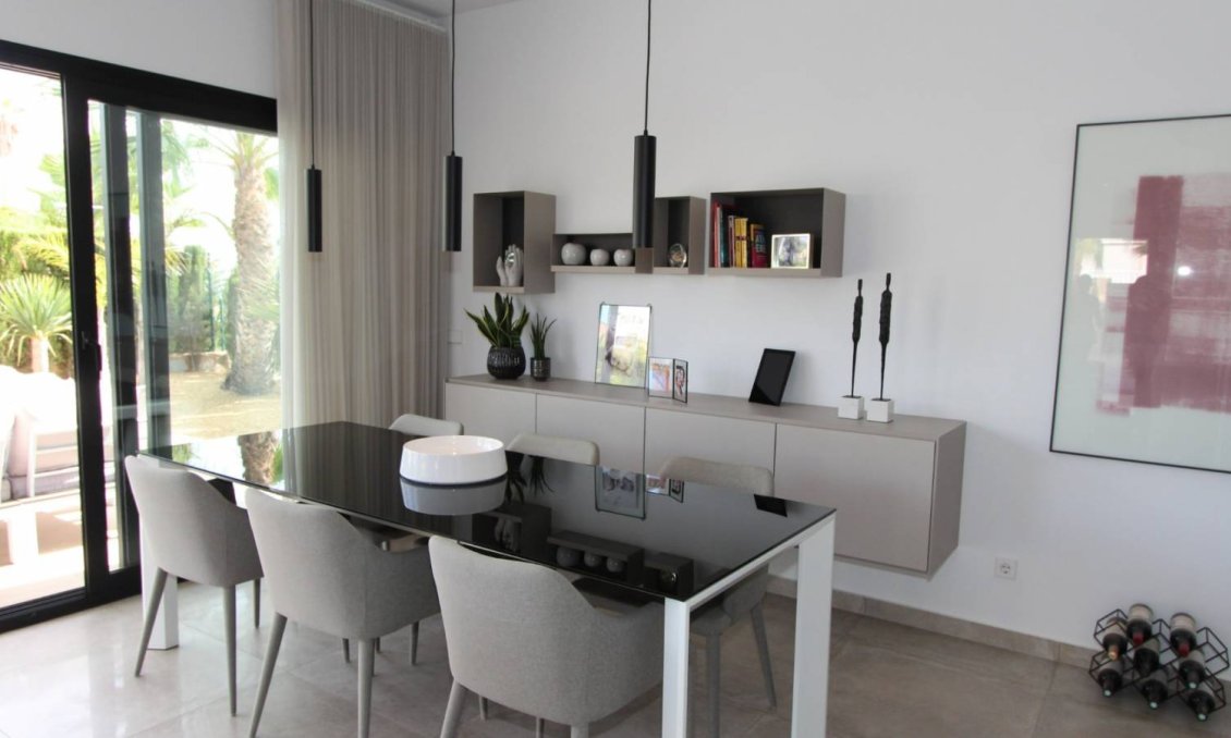 Használt Ingatlanok - Villa -
Rojales - Inland