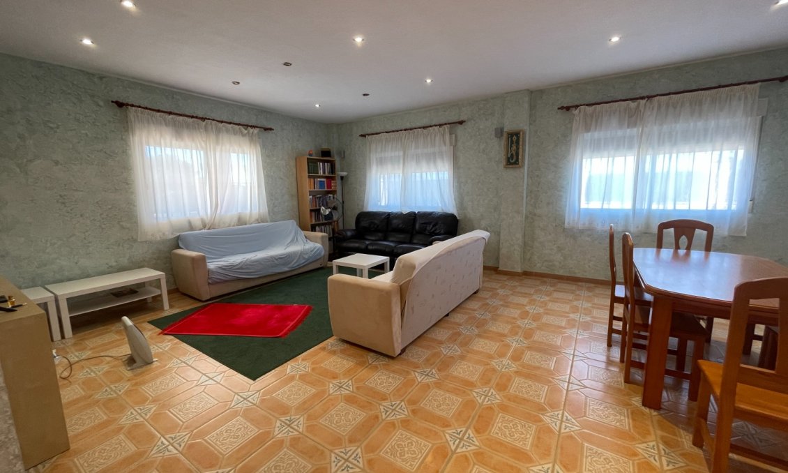 Használt Ingatlanok - Villa -
Albatera - Inland