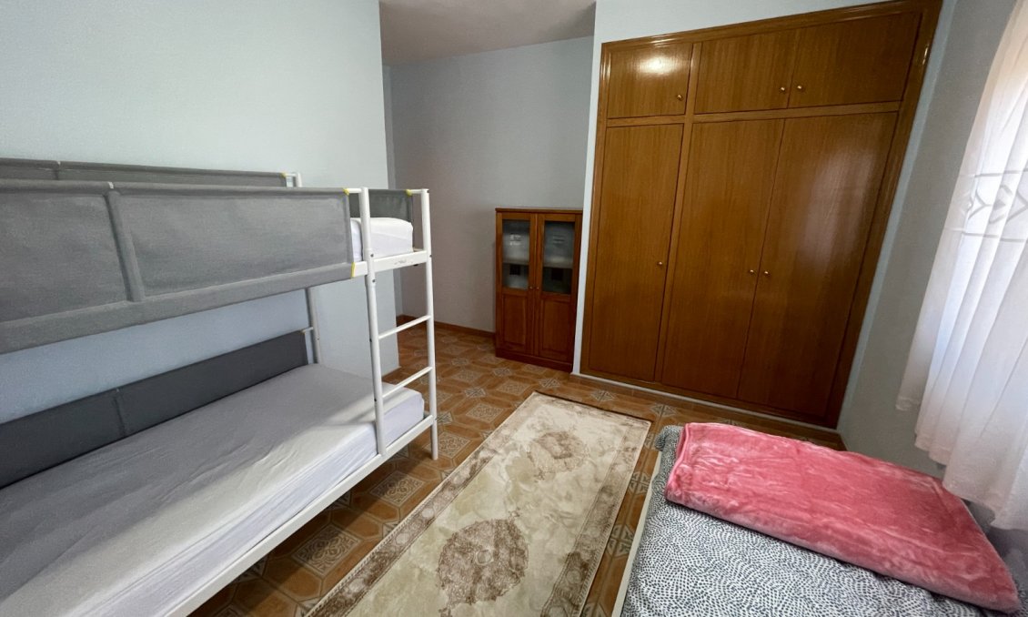 Használt Ingatlanok - Villa -
Albatera - Inland