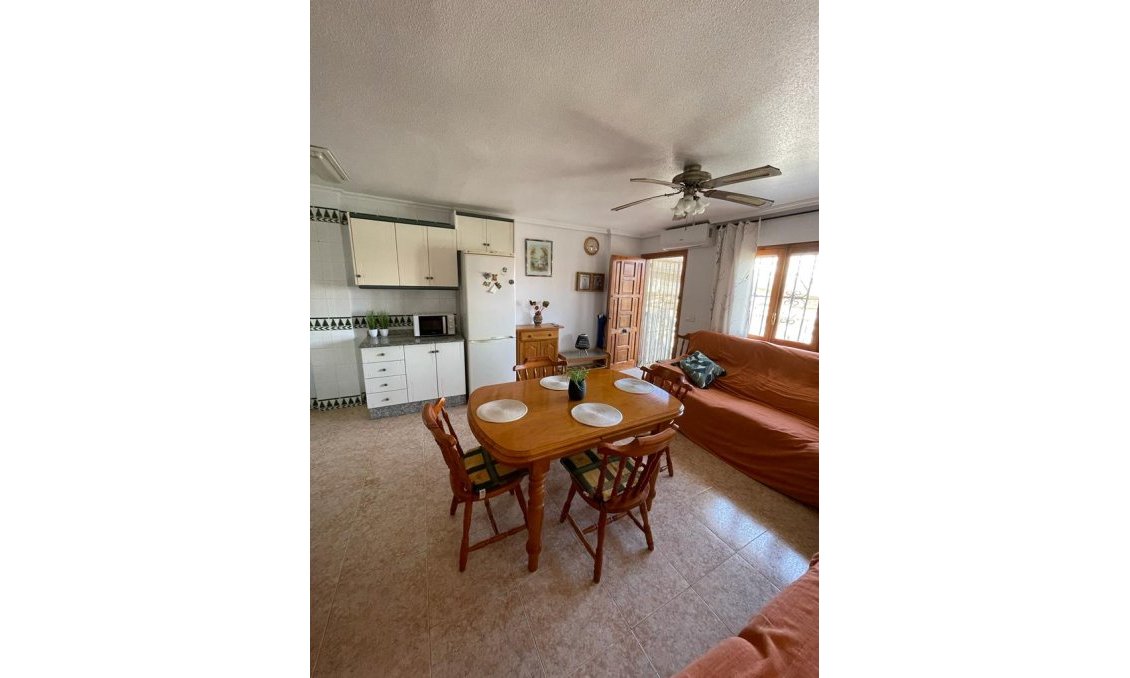 Revânzare - Bungalou -
La Mata - Costa Blanca