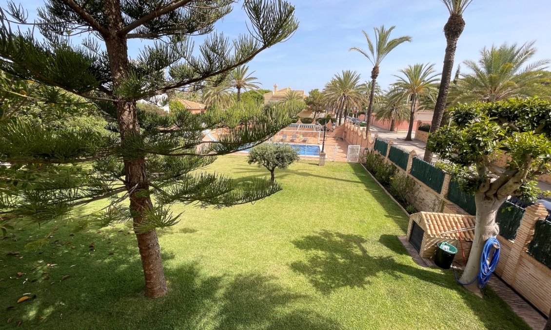 Használt Ingatlanok - Villa -
Orihuela Costa - Costa Blanca