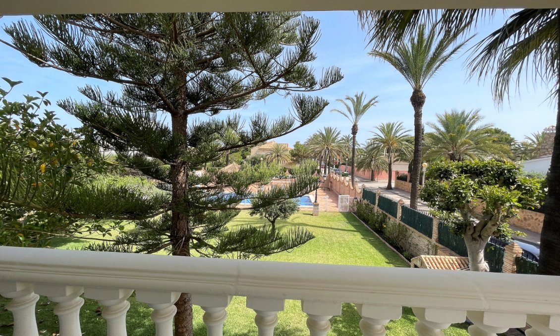 Használt Ingatlanok - Villa -
Orihuela Costa - Costa Blanca