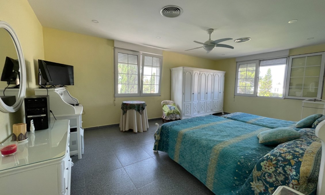 Használt Ingatlanok - Villa -
Orihuela Costa - Costa Blanca