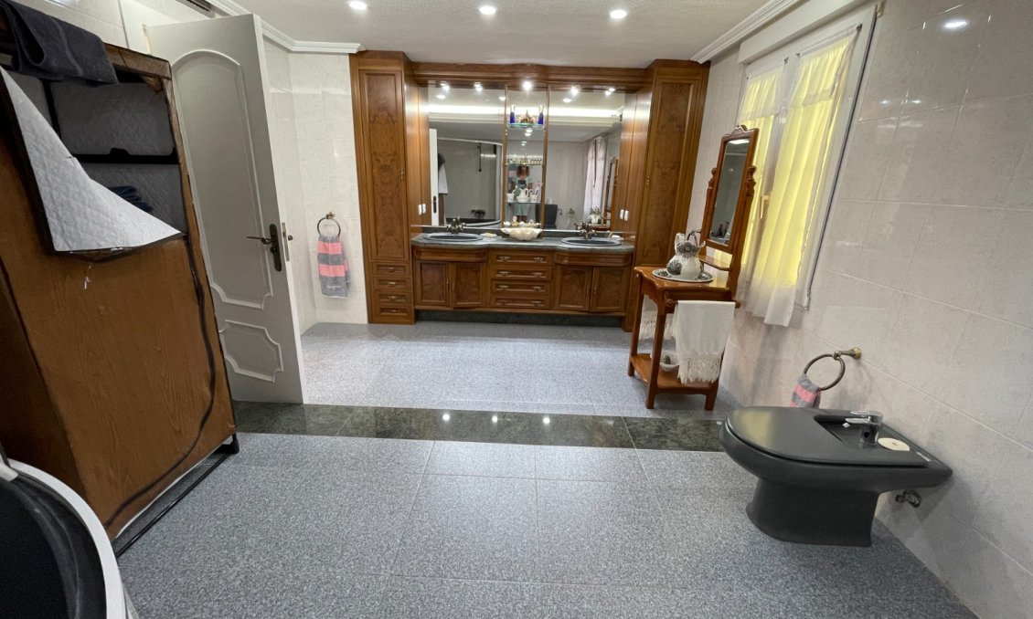 Használt Ingatlanok - Villa -
Orihuela Costa - Costa Blanca