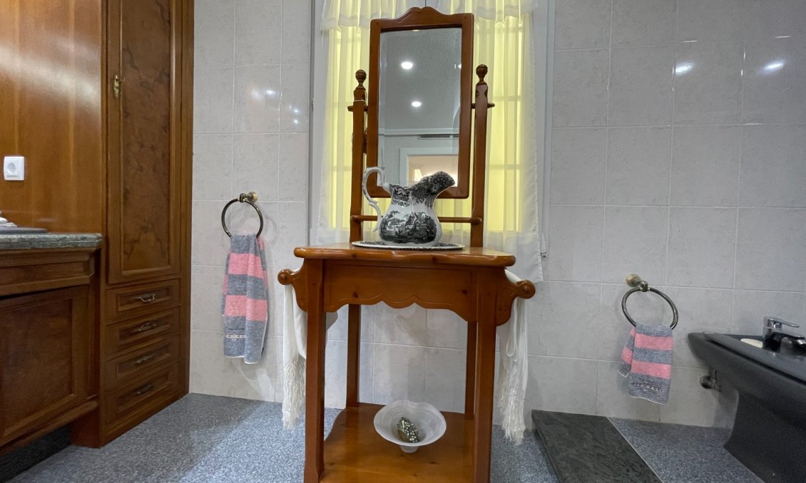 Használt Ingatlanok - Villa -
Orihuela Costa - Costa Blanca