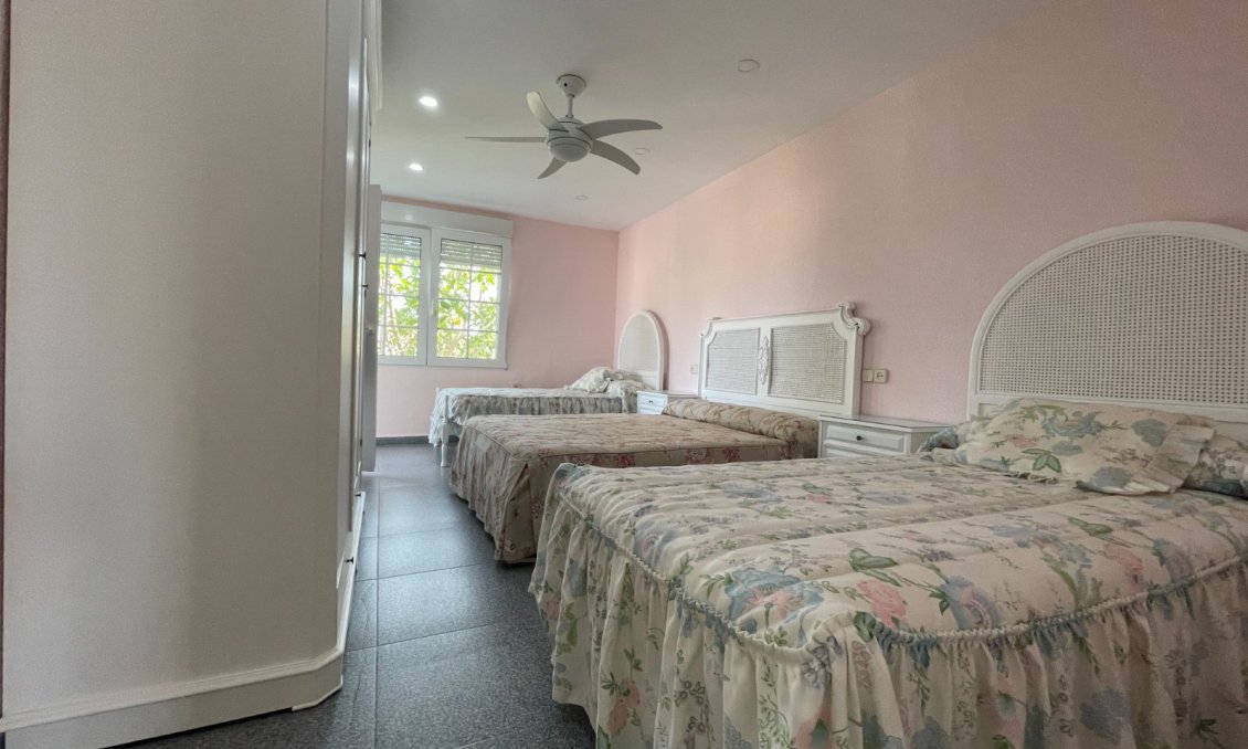 Használt Ingatlanok - Villa -
Orihuela Costa - Costa Blanca