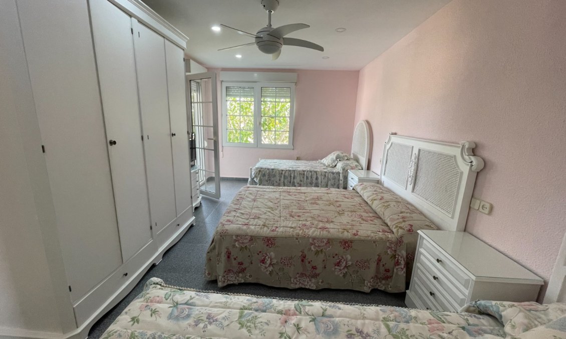 Használt Ingatlanok - Villa -
Orihuela Costa - Costa Blanca