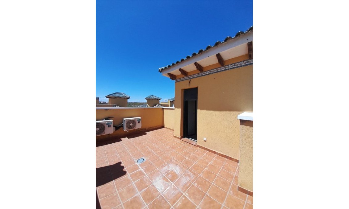Használt Ingatlanok - Villa -
Ciudad Quesada - Costa Blanca