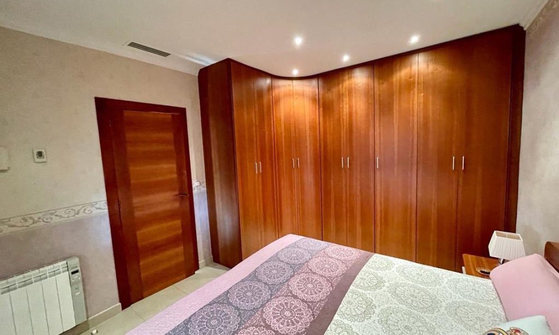 Használt Ingatlanok - Villa -
Albatera - Inland