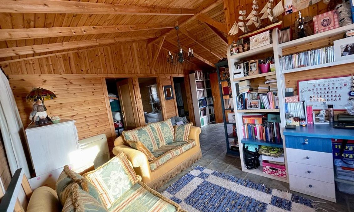 Használt Ingatlanok - Villa -
Albatera - Inland