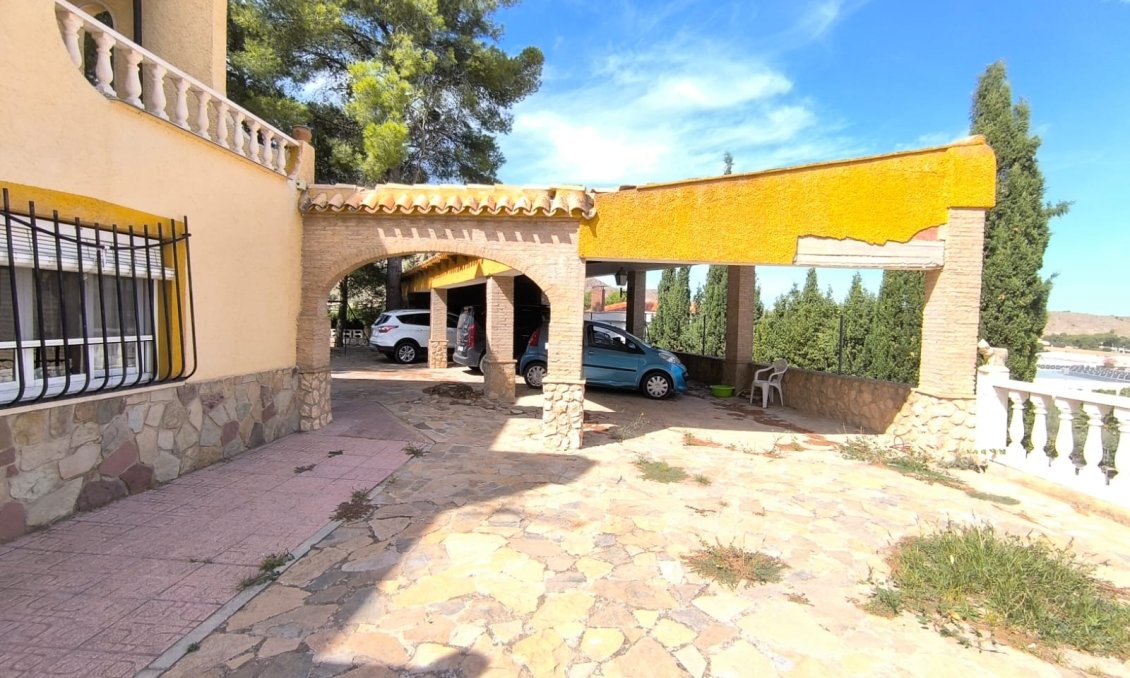 Használt Ingatlanok - Villa -
Yecla - Inland