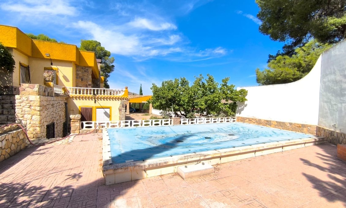 Használt Ingatlanok - Villa -
Yecla - Inland