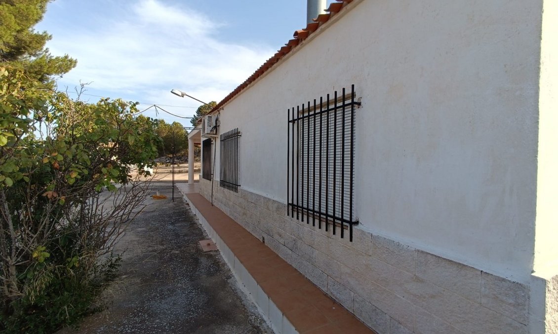 Használt Ingatlanok - Villa -
Yecla - Inland