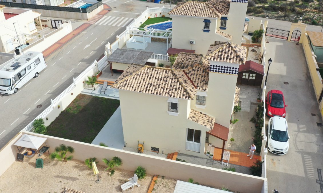 Használt Ingatlanok - Villa -
Algorfa - Inland