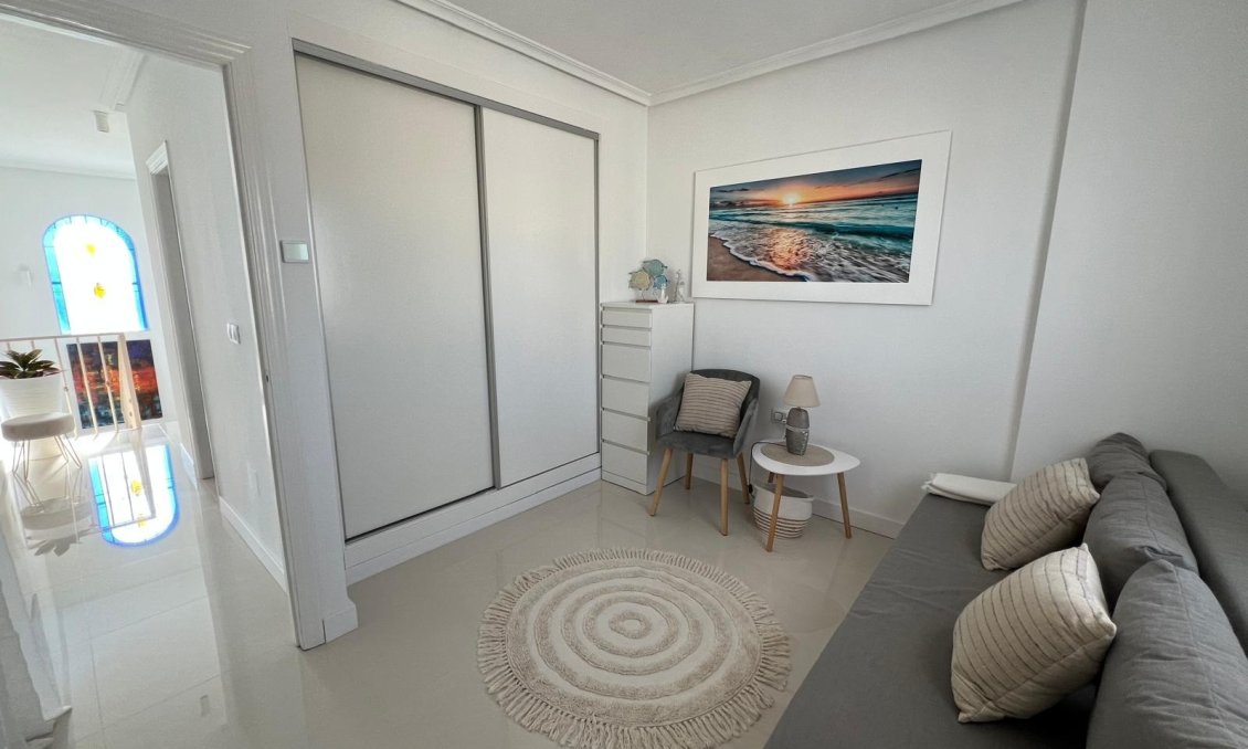 Használt Ingatlanok - Villa -
Algorfa - Inland