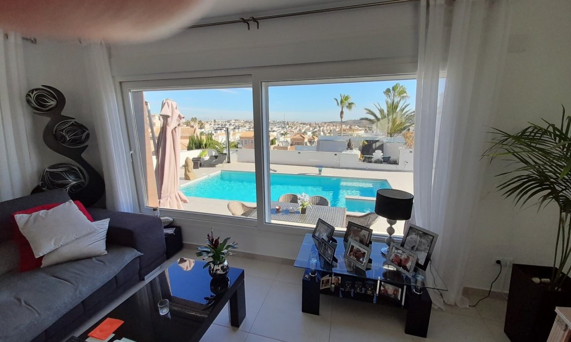 Használt Ingatlanok - Villa -
Rojales - Inland