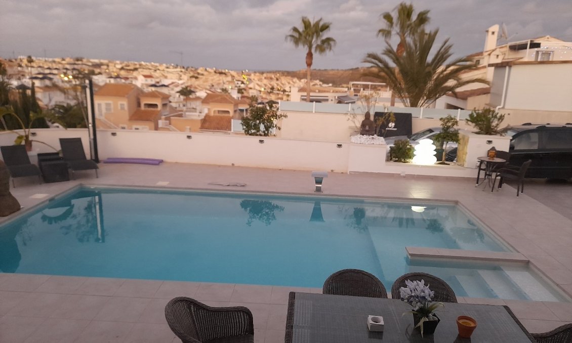 Használt Ingatlanok - Villa -
Rojales - Inland