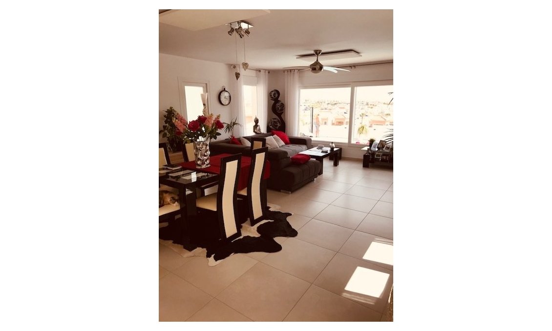 Használt Ingatlanok - Villa -
Rojales - Inland