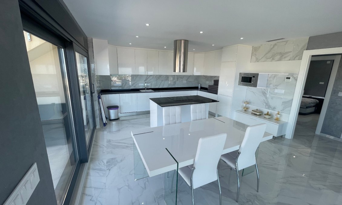 Használt Ingatlanok - Villa -
La Mata - Costa Blanca