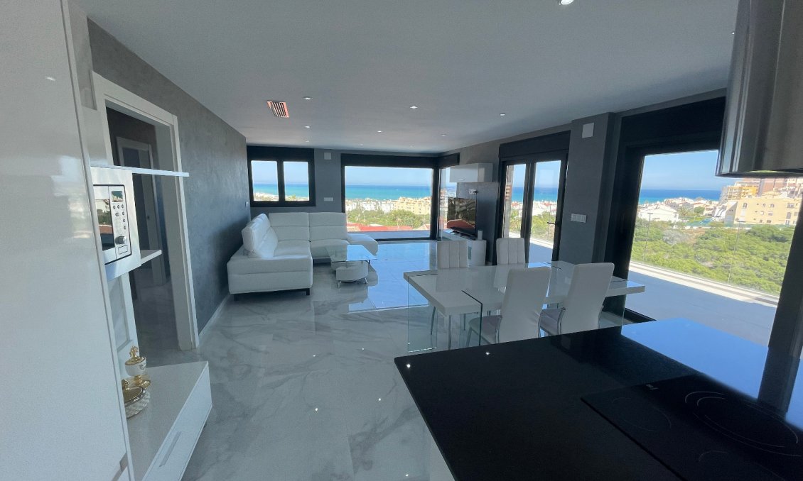 Használt Ingatlanok - Villa -
La Mata - Costa Blanca