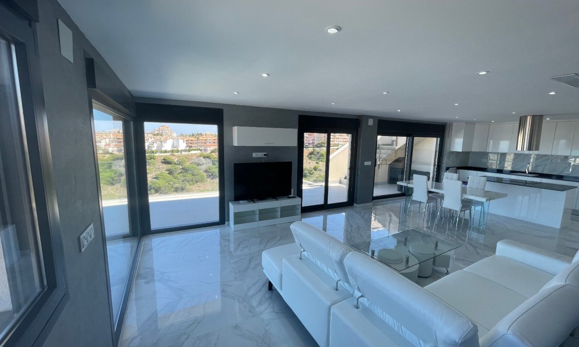 Használt Ingatlanok - Villa -
La Mata - Costa Blanca