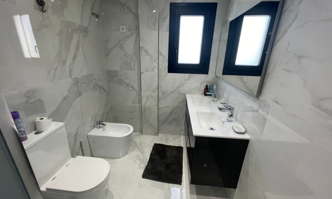 Használt Ingatlanok - Villa -
La Mata - Costa Blanca