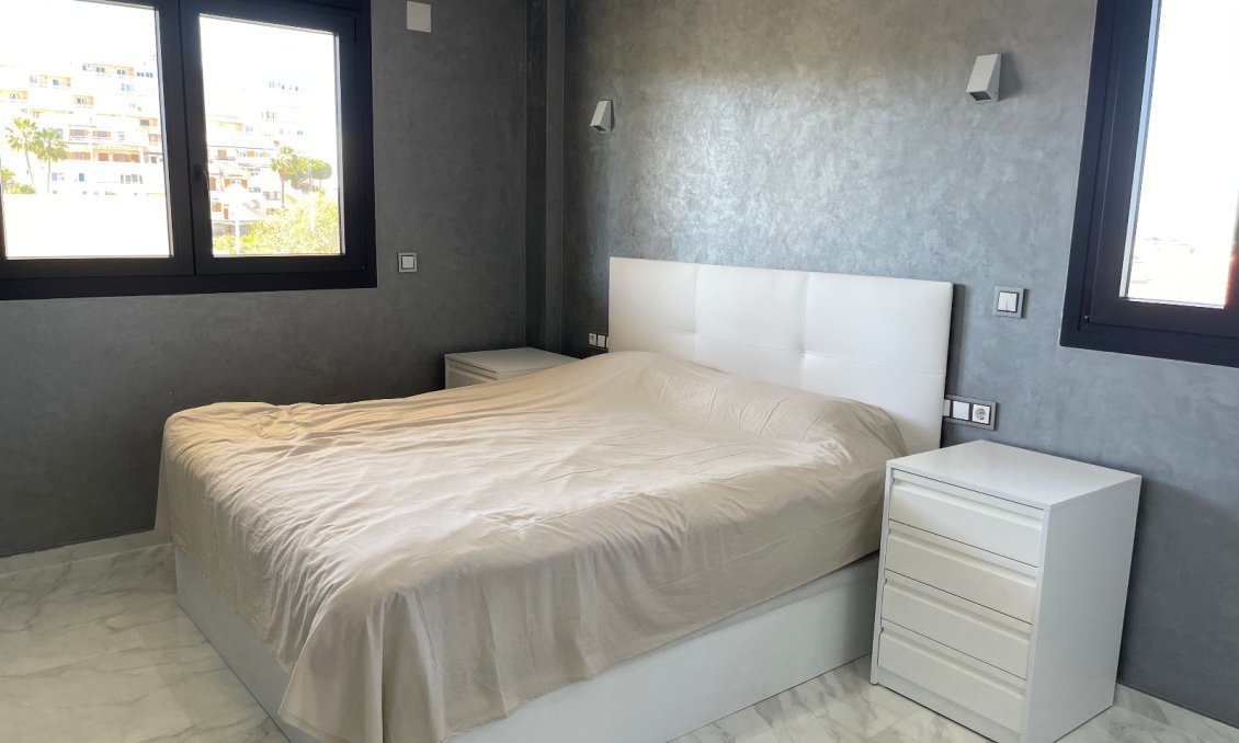 Használt Ingatlanok - Villa -
La Mata - Costa Blanca