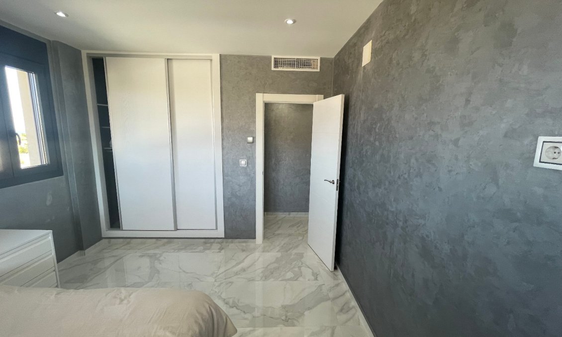 Használt Ingatlanok - Villa -
La Mata - Costa Blanca