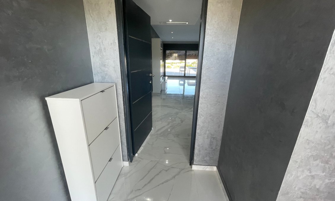 Használt Ingatlanok - Villa -
La Mata - Costa Blanca