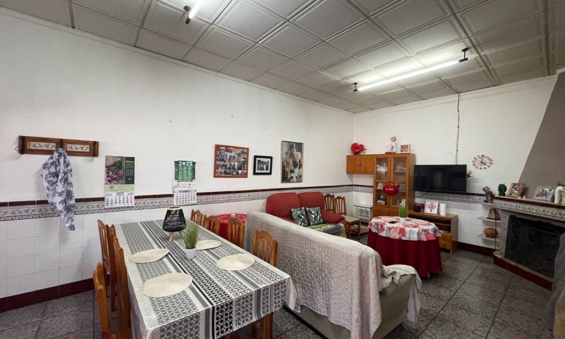 Revânzare - Vilă -
San Miguel de Salinas - Inland