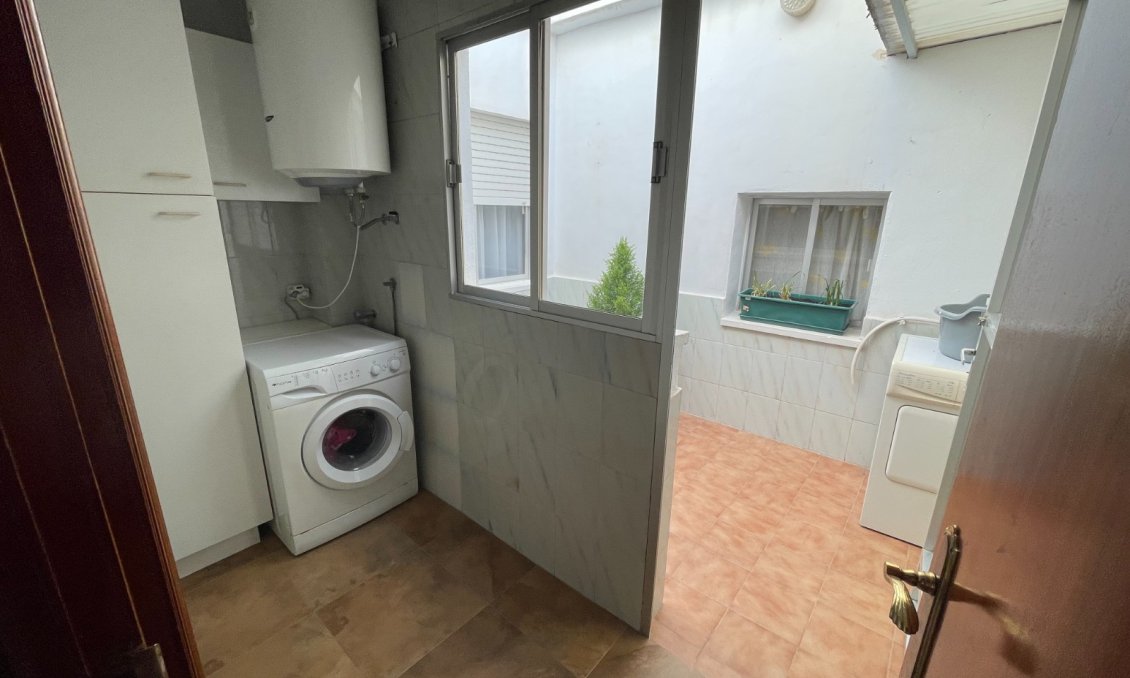 Revânzare - Vilă -
San Miguel de Salinas - Inland