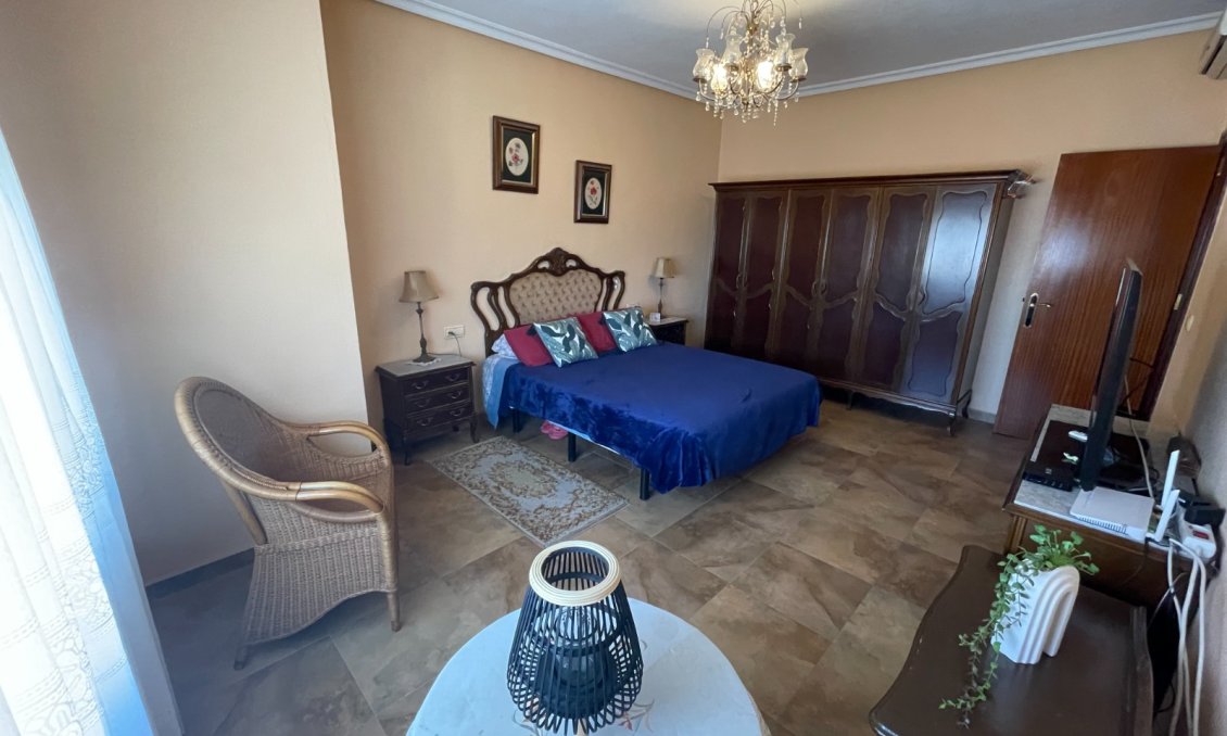 Revânzare - Vilă -
San Miguel de Salinas - Inland